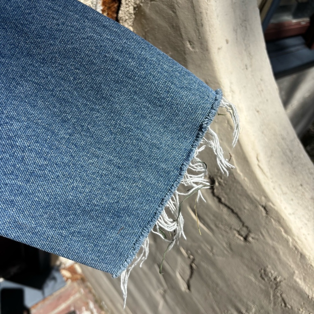 GRLFRND High Rise Blue Jeans with Vintage Distressing - Picture 6 of 7